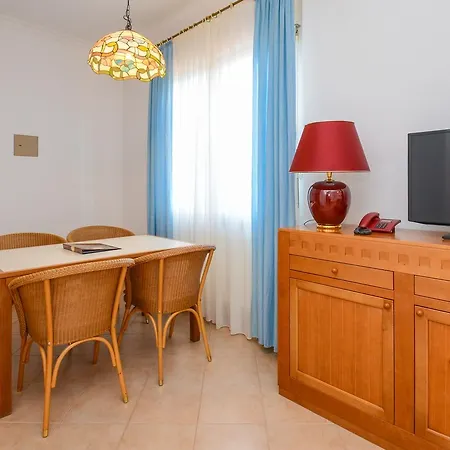 Aparthotel Piccola Italia 4*