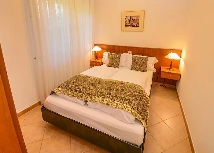 Piccola Italia 4* トレモージネ