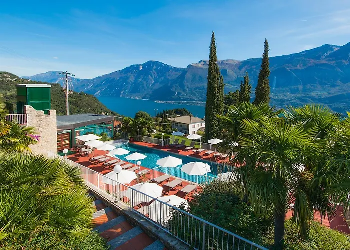 アパートホテル Piccola Italia トレモージネ