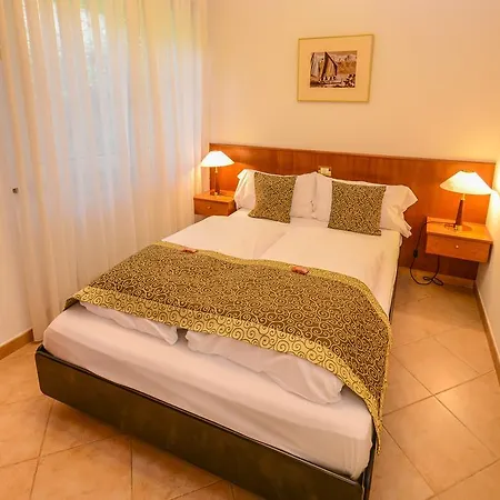 Piccola Italia 4* Tremosine