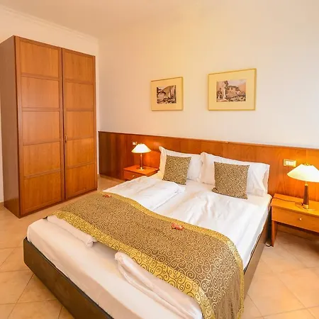 Piccola Italia Aparthotel Tremosine