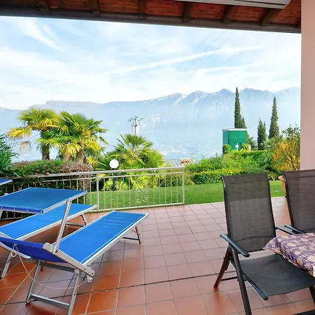 Piccola Italia Aparthotel 4*