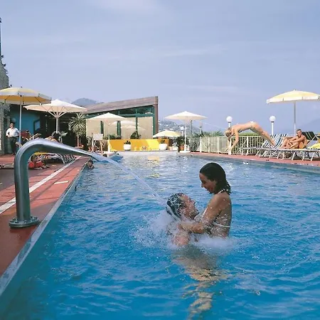 Piccola Italia 4* Tremosine