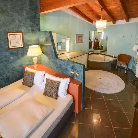 Aparthotel Piccola Italia Tremosine